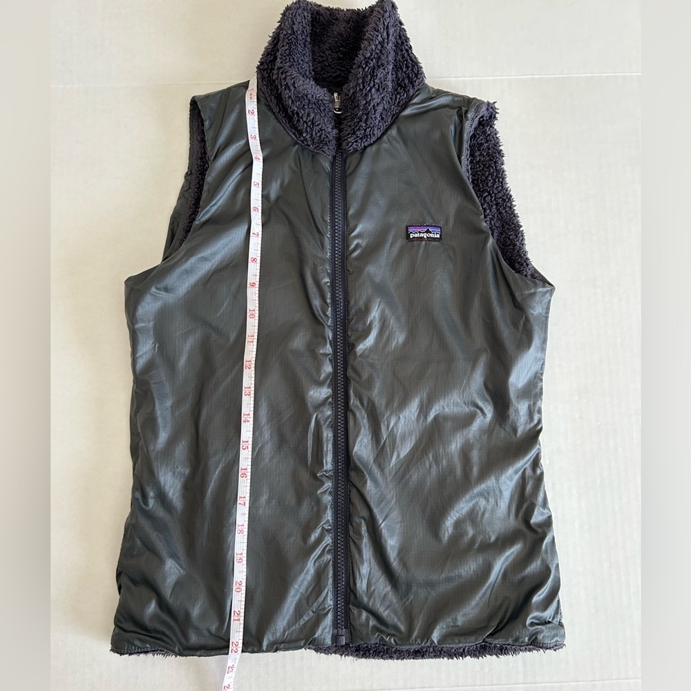 Patagonia Women's XS Los Lobos Reversible Fleece Vest Black Purple Full‎ Zip - Picture 5 of 9